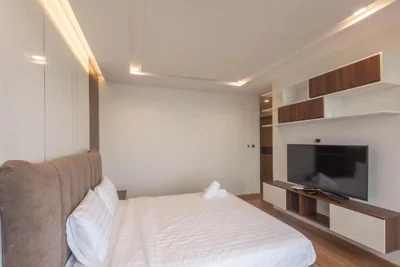 Royal Serviced apartment Vinhomes Metropolis – Photos 10